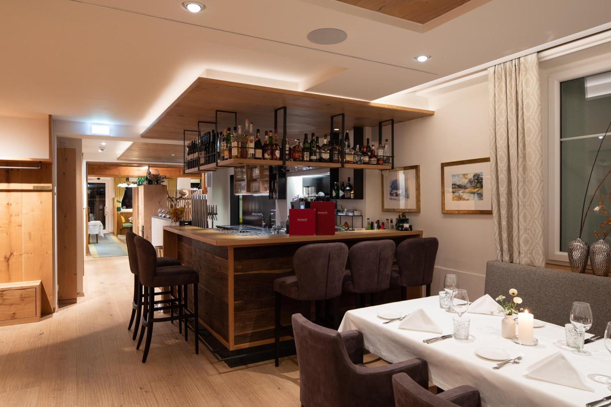 Hotel Restaurant Formarin Oberlech Exterior foto